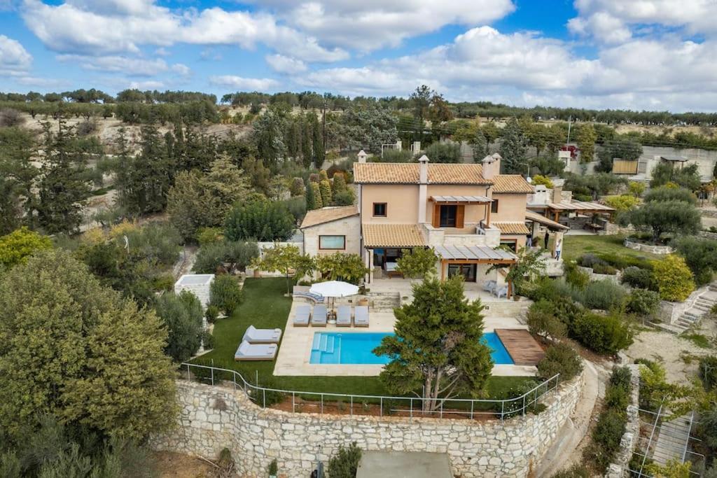 Olivetta - The Private Oasis Villa