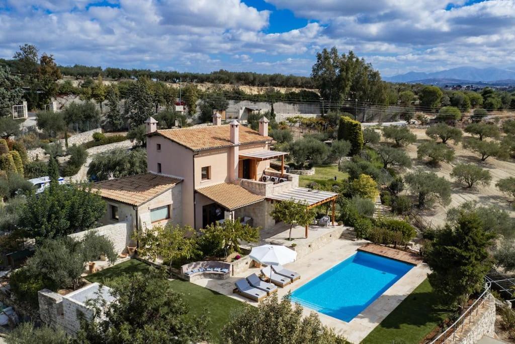 Olivetta - The Private Oasis Villa *